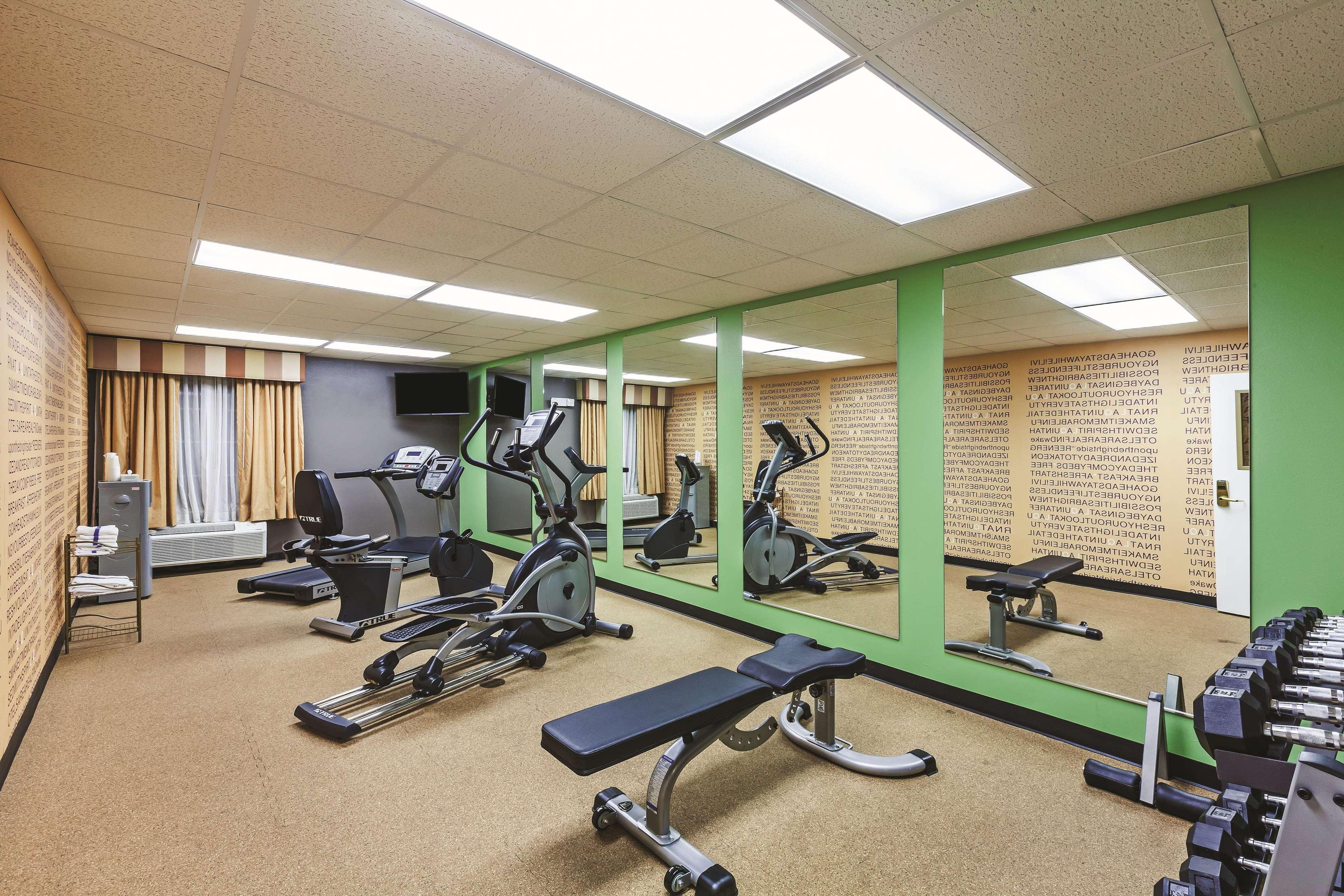 La Quinta By Wyndham Granbury Hotel Екстериор снимка