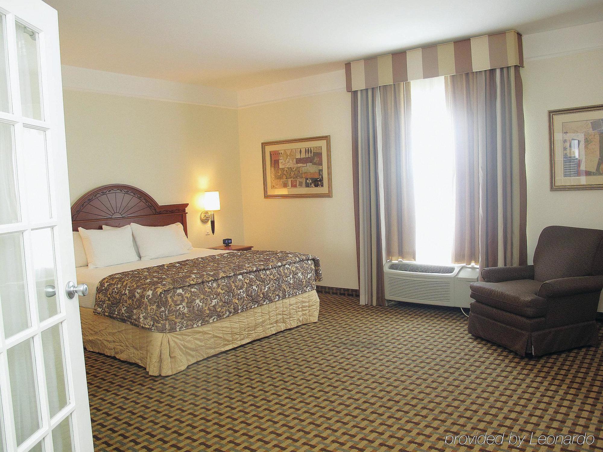 La Quinta By Wyndham Granbury Hotel Екстериор снимка